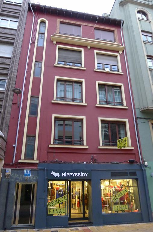 Hostal Alvarez Leon Exterior photo